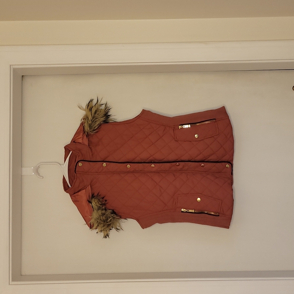 Active USA Rose Vest